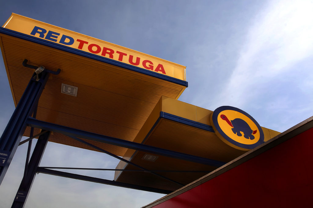 Redtortuga poszerza swoją sieć o 424 nowe stacji paliwowe na terenie Francji