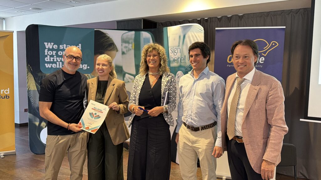 PIE DE FOTO: De izquierda a derecha, Pere Pintó, Director Of Business Development en OnTurtle; Druselia Betea, directora de la European Wellbeing Initiative; Marta Fàbregas, CEO en OnTurtle; Pablo Combalía, Business Development Manager en OnTurlle; y Dirk Penasse, General Manager en ESPORG.